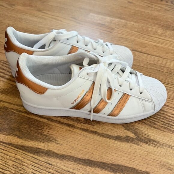 Adidas Superstar - Picture 1 of 6